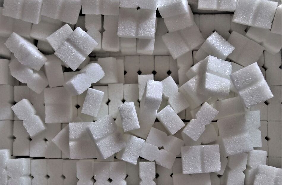sladkor prispeva k pridobivanju telesne teže
