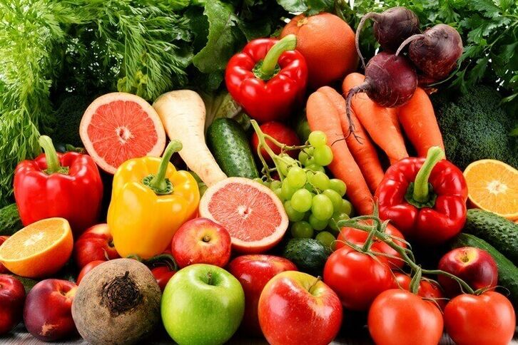 Vaša dnevna prehrana za hujšanje lahko vključuje večino zelenjave in sadja